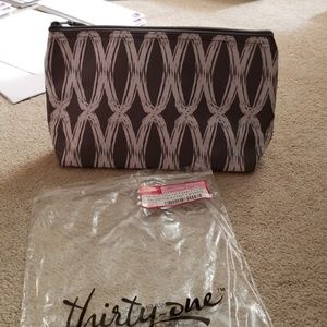 Medium thermal zipper pouch